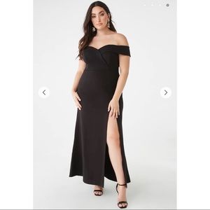 Off-the-shoulder gown (NEW!!)